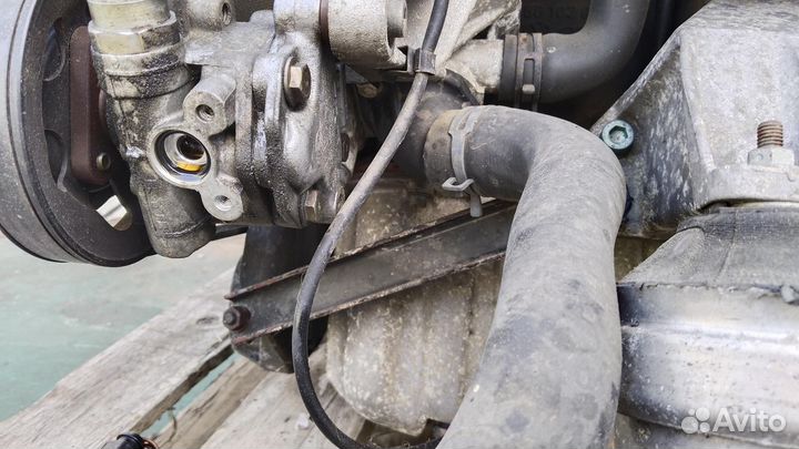 Двигатель Audi A4 AVV