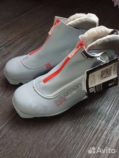 Лыжные ботинки salomon (новые)