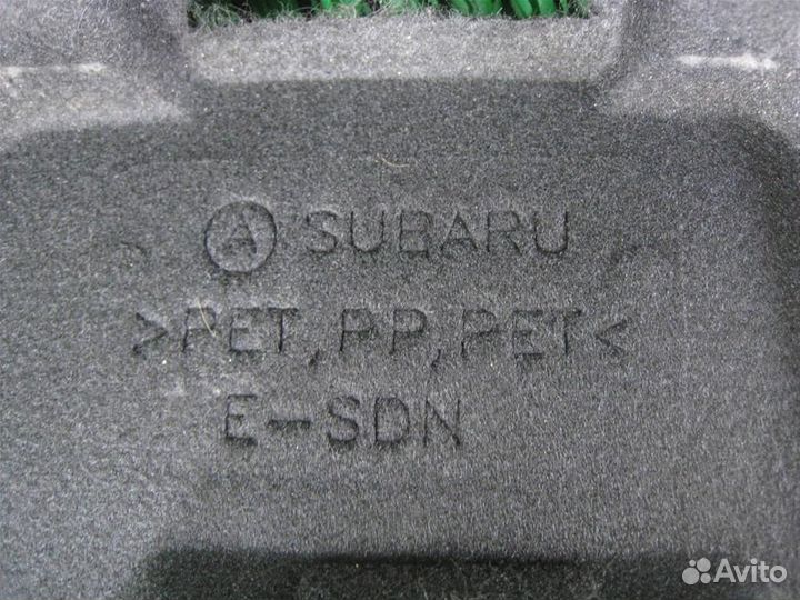 Обшивка крышки багажника Subaru Legacy/ Outback B