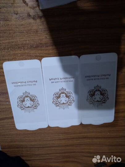 Защитное стекло на iPhone