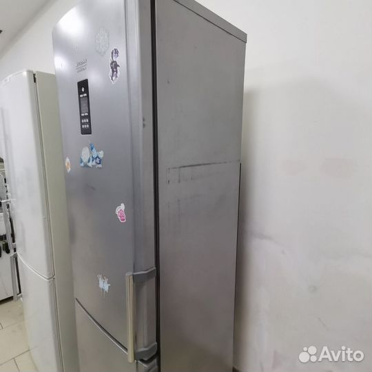 Холодильник ariston