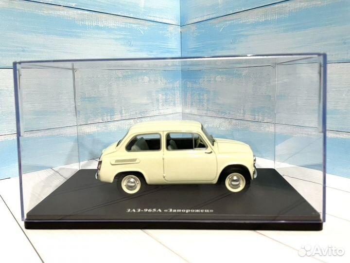 Модель заз 965А в боксе 1:24 Hachette