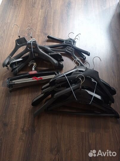 Тремпель/вешалки для одежды