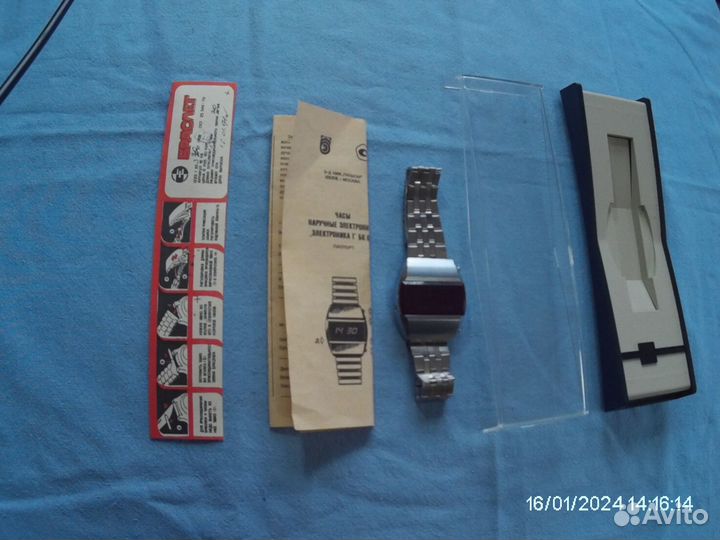 Часы электроника 1 СССР