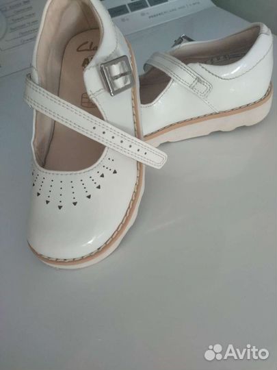 Туфли Clarks для девочки 24 размер