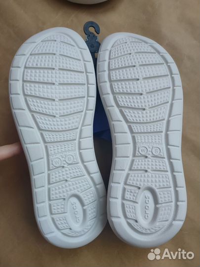 Сандалии Крокс w8 новые