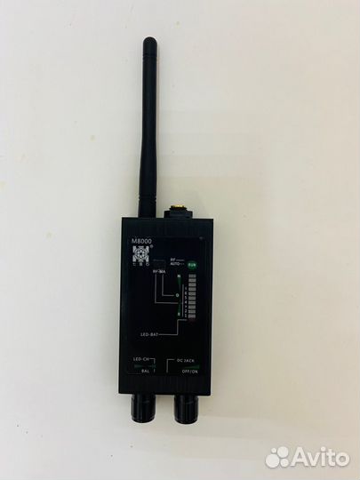 Детектор жучков и скрытых камер M8000