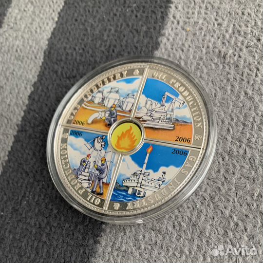 Коллеционная монета Острова Кука 2006 Нефть и газ