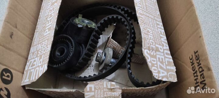 Помпа и комплект грм Рено Флюенс