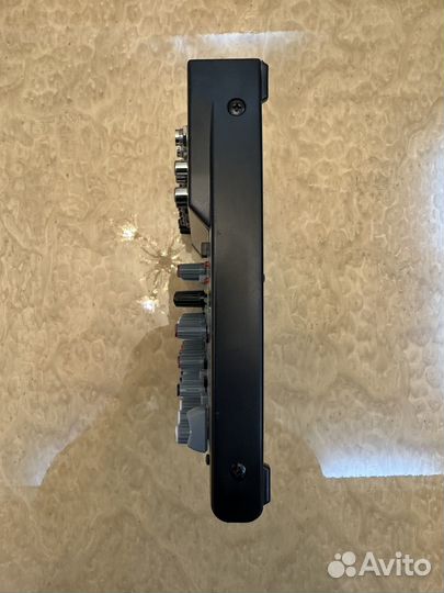 Микшерный пульт