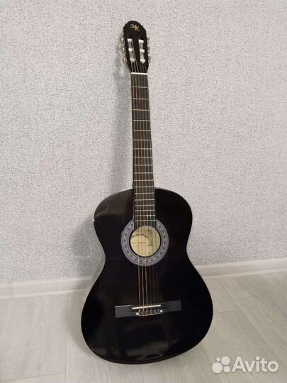 Классическая гитара (чёрная)
