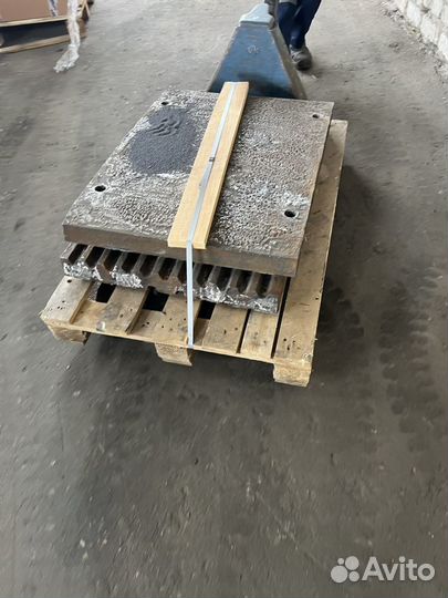 Плиты дробящие Resta 7x5 PEH/0120 DCJ 710*500
