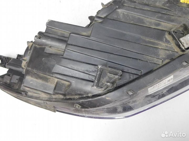 Фара левая Hyundai Tucson