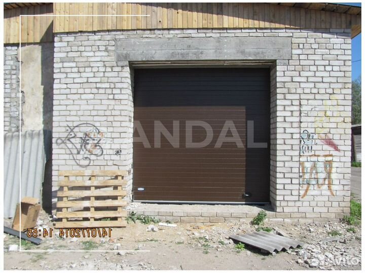 Секционные ворота