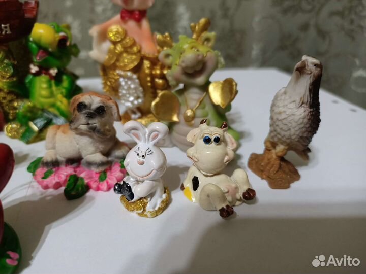 Фигурки и статуэтки керамические, сувениры 14 штук