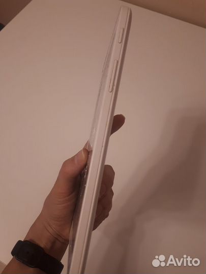 Планшет Samsung Galaxy Tab 3 Lite 7.0 SM-T110 8Gb