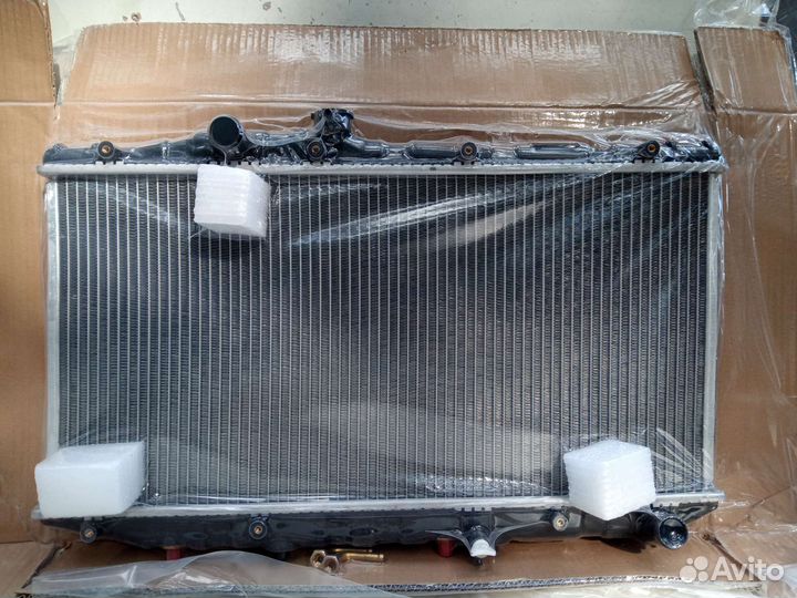 Радиатор охлаждения Toyota Camry SV20 86-90г.в