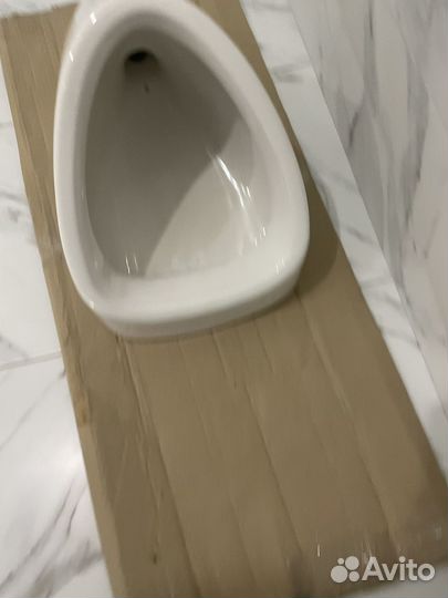 Писуар для инсталяции