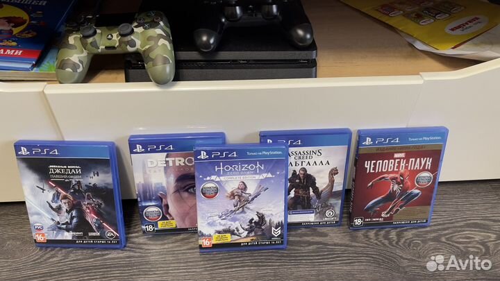 Продам PS4
