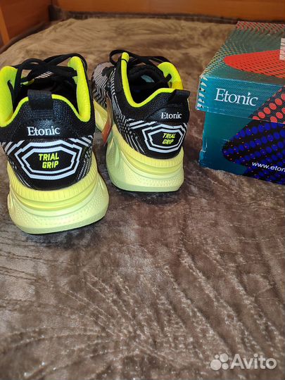 Кроссовки мужские Etonic 42 размер