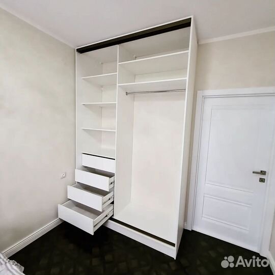 Многофункциональный шкаф купе