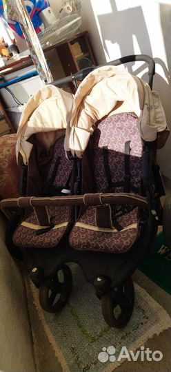 Прогулочная коляска для двойни или погодок
