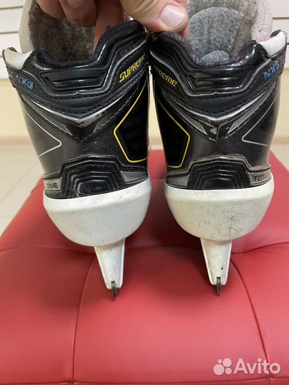 Коньки вратаские Bauer Total one NXG JR-4