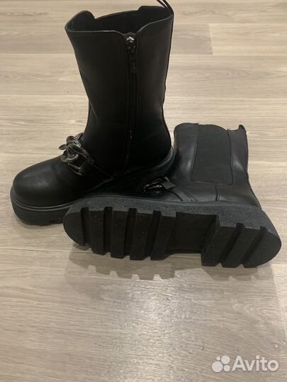 Ботинки женские