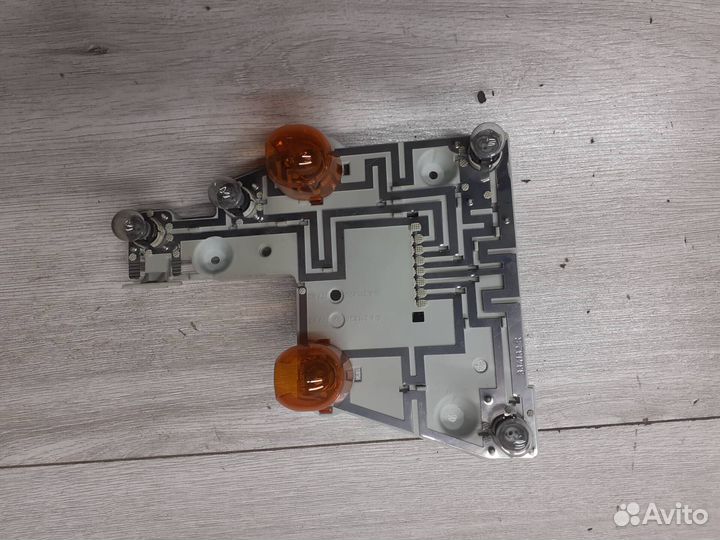 Плата заднего фонаря правого Mercedes W211 E