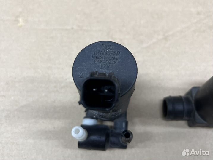 Насос омывателя лобового стекла Volvo XC70 XC90