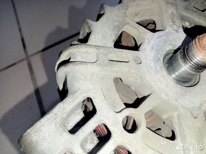 Генератор Лада Веста