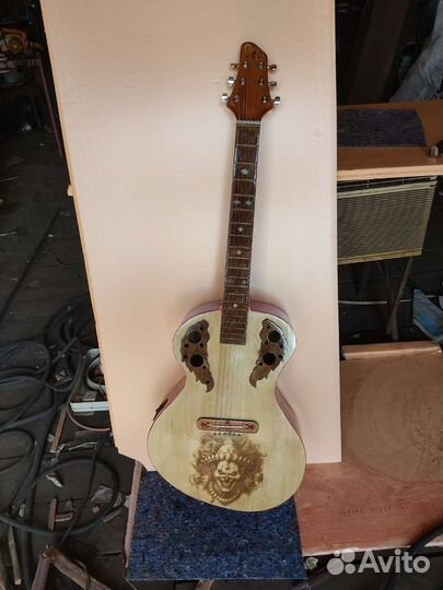 Электроакустическая гитара