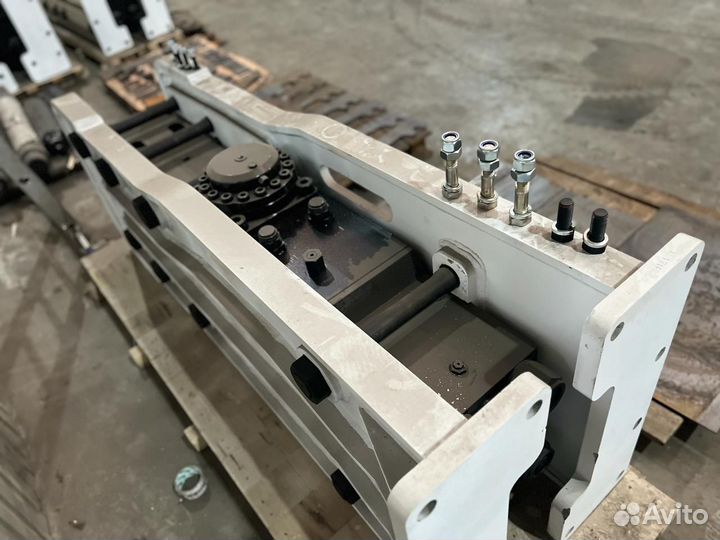 Гидромолот SHD 140i для экскаватора погрузчика