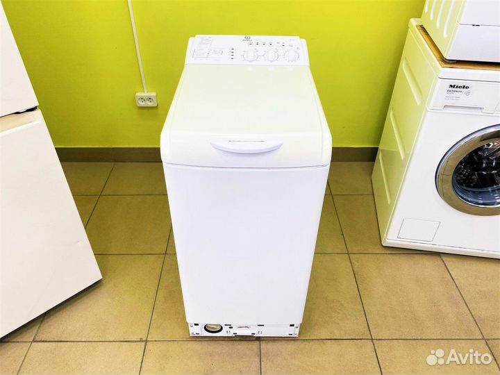 Машина с вертикальной загрузкой бу Indesit