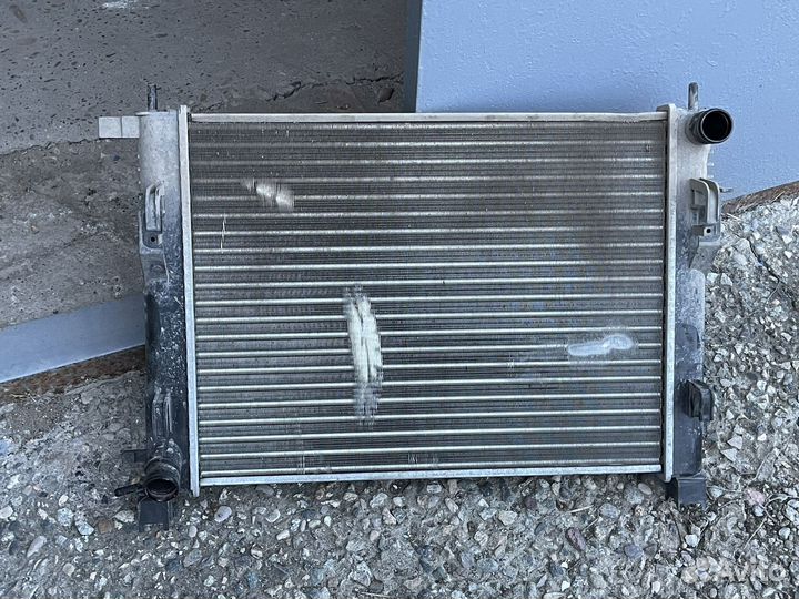 Радиатор охлаждения vesta