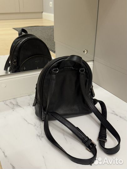 Рюкзак маленький женский нат кожа Guess