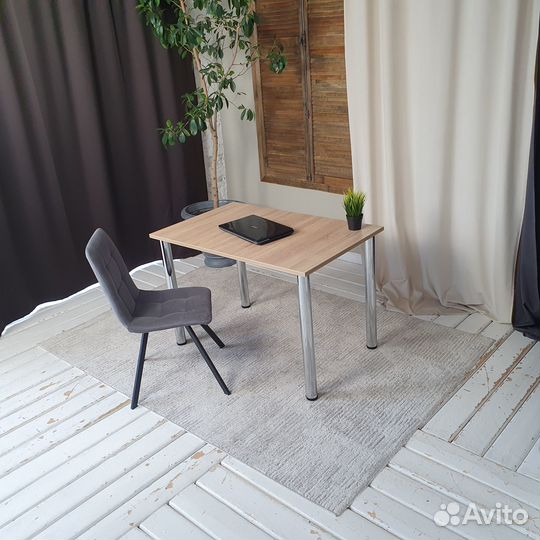 Письменный стол Дуб 110*70 см. Хром ножки