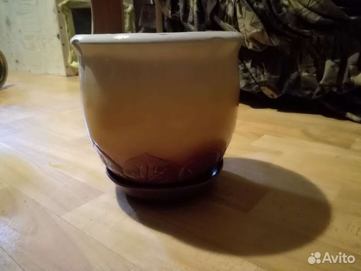 Горшок керамический с подставкой