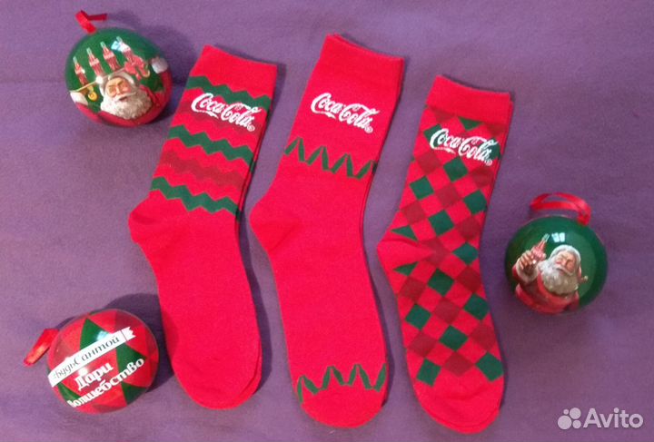Шары с носками от кока-кола