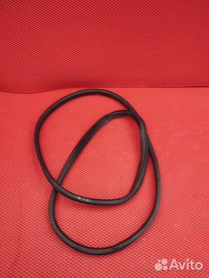 Уплотнение дверное заднее левое Toyota Roomy M900A