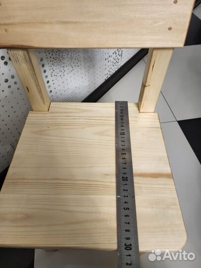 Стульчик детский из массива дерева