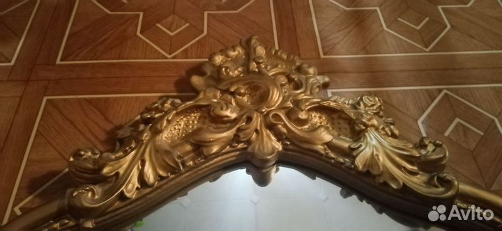 Зеркало настенное