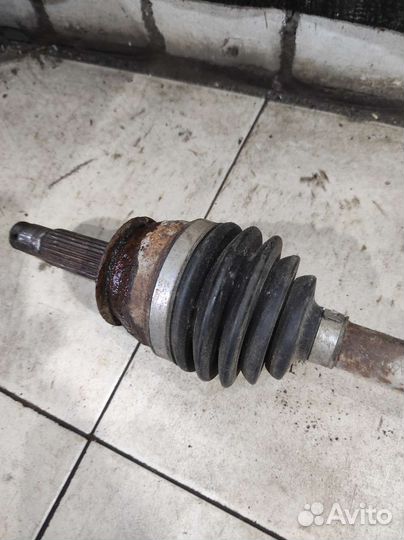 Привод передний правый Hyundai Getz 1.4 МКПП