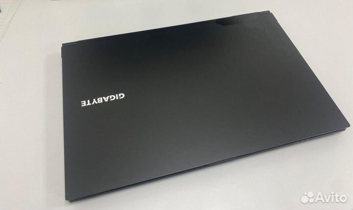Ноутбук gigabyte G7 MF, i5-12500H, RTX 4050 6Gb