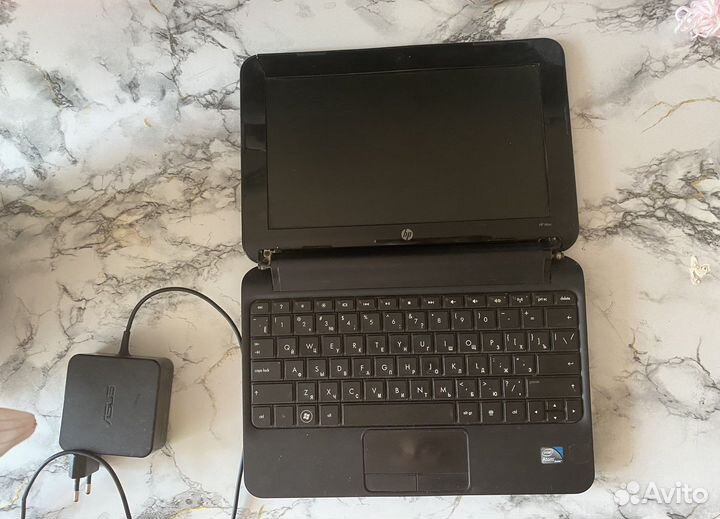 HP mini 110 нетбук