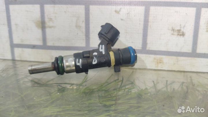 Форсунка топливная Mitsubishi Lancer CY4A 4B11