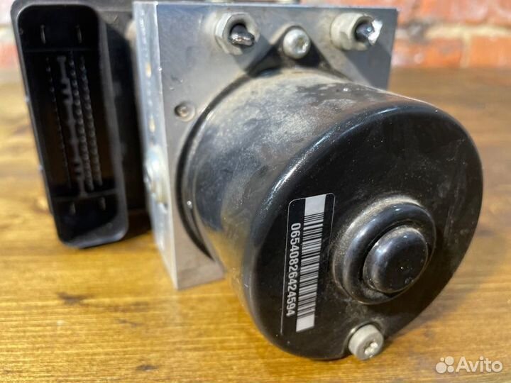 Блок ABS Bmw 3 E90 N46B20 11