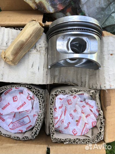 Комплект поршней на Ваз