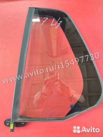 Форточка задней левой двери VW Golf 7 5G6845213B