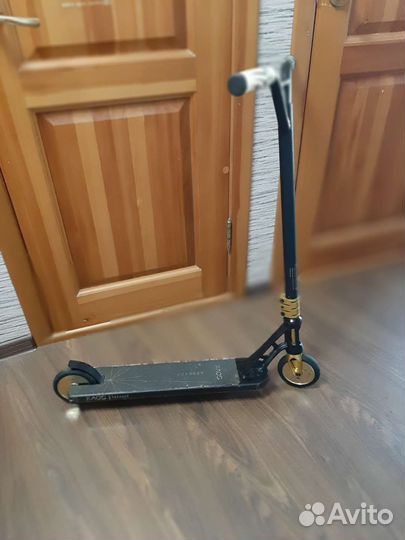 Трюковой самокат voyager